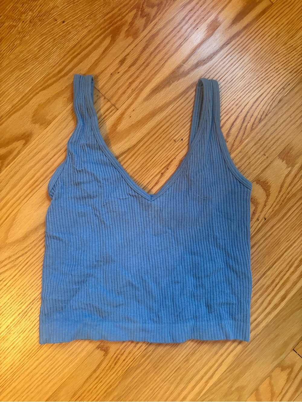 Urban Outfitters Ribbed V-Neck Cropped Tank Top - Blue